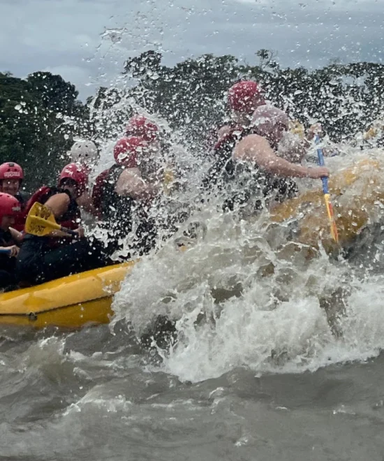 Rafting en Baños de Agua Santa